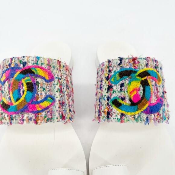Chanel Cruise 2023 White Leather Multicolor Tweed CC Logo Slide Sandals EU 37 - Picture 4 of 11